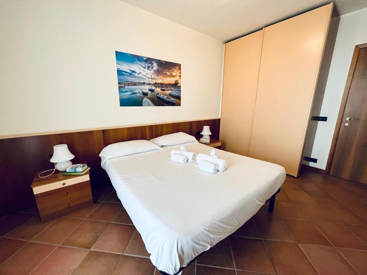 Residence Virgilio Sirmione Bagian luar foto