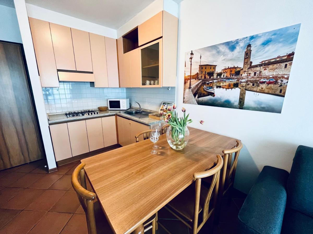 Residence Virgilio Sirmione Bagian luar foto