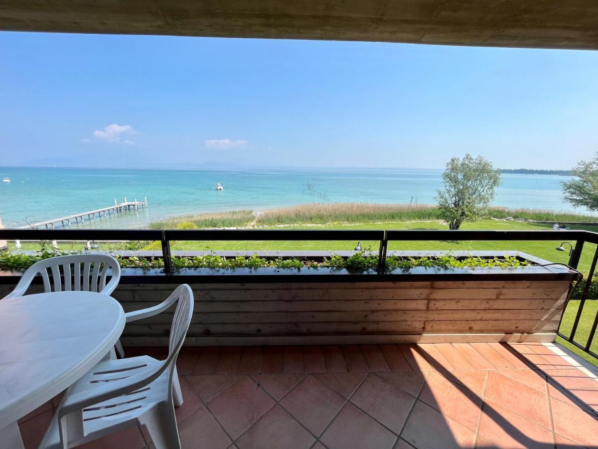Residence Virgilio Sirmione Bagian luar foto
