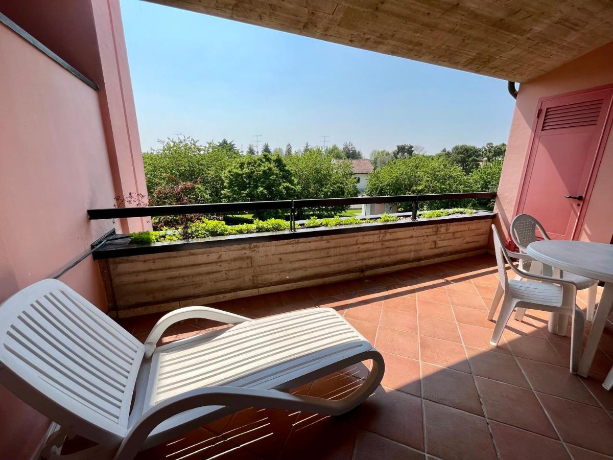 Residence Virgilio Sirmione Bagian luar foto